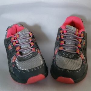Carter's- Gray and Pink toddlers size 5M